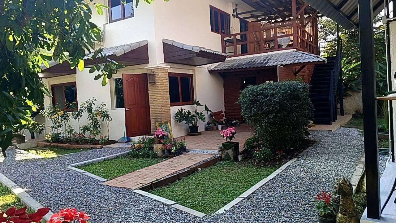 Hotel Britannia Court Chiang Mai Exterior foto