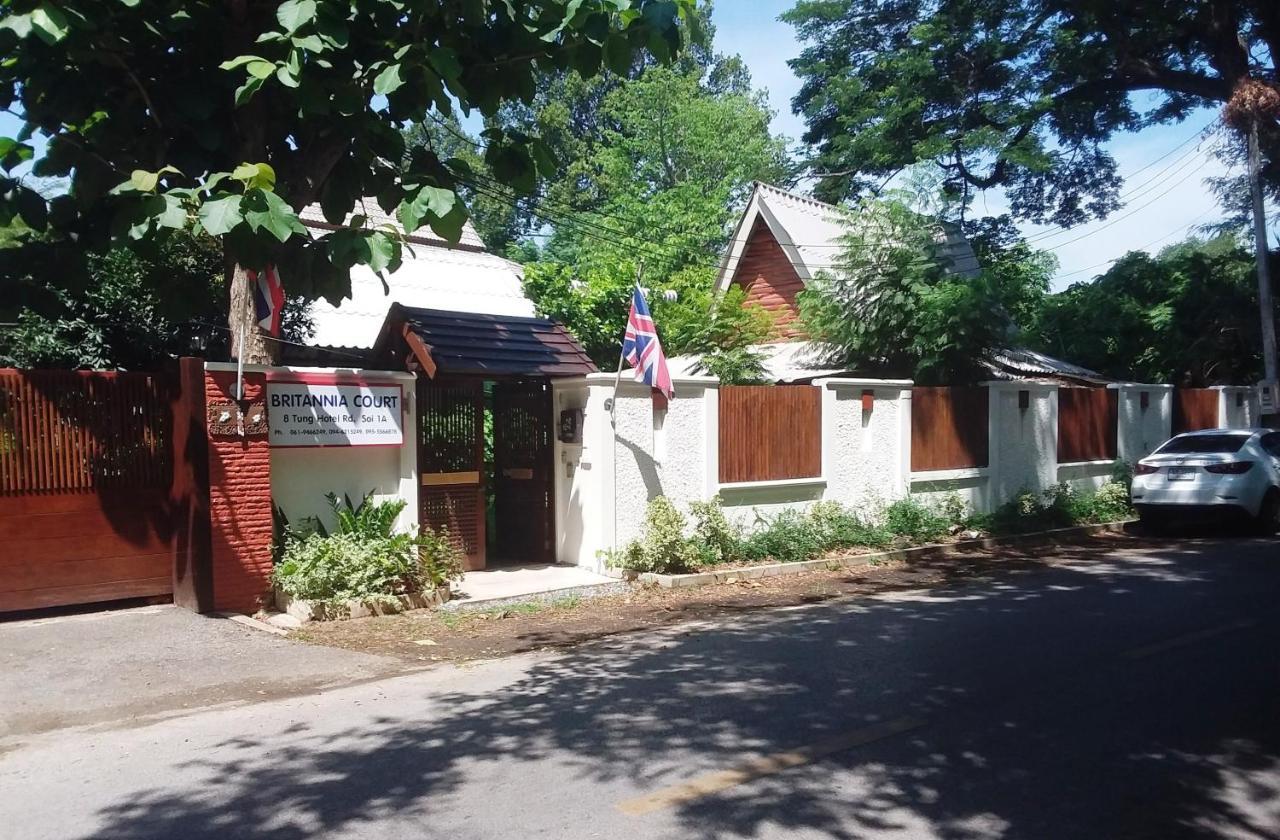 Hotel Britannia Court Chiang Mai Exterior foto
